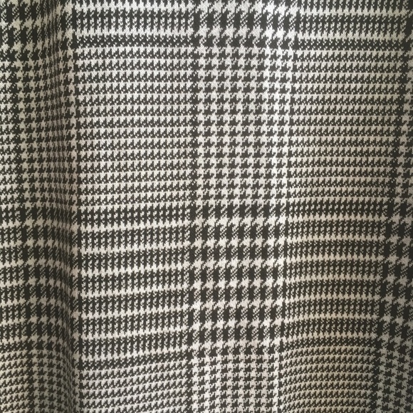 AKA NWT plaid/houndstooth pencil skirt in black and white - Picture 2 of 4